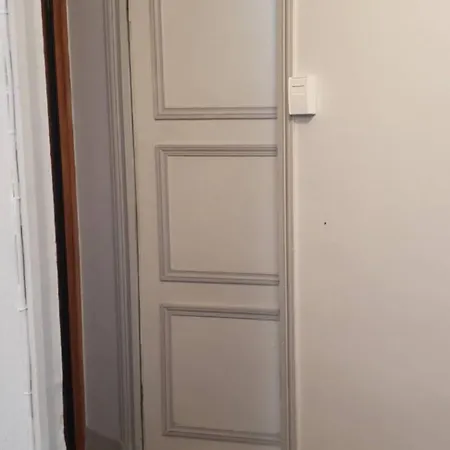Joli Studio En Dernier Etage דירה