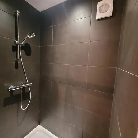 דירה Joli Studio En Dernier Etage בולון-בילנקורט