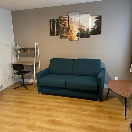 Joli Studio En Dernier Etage شقة